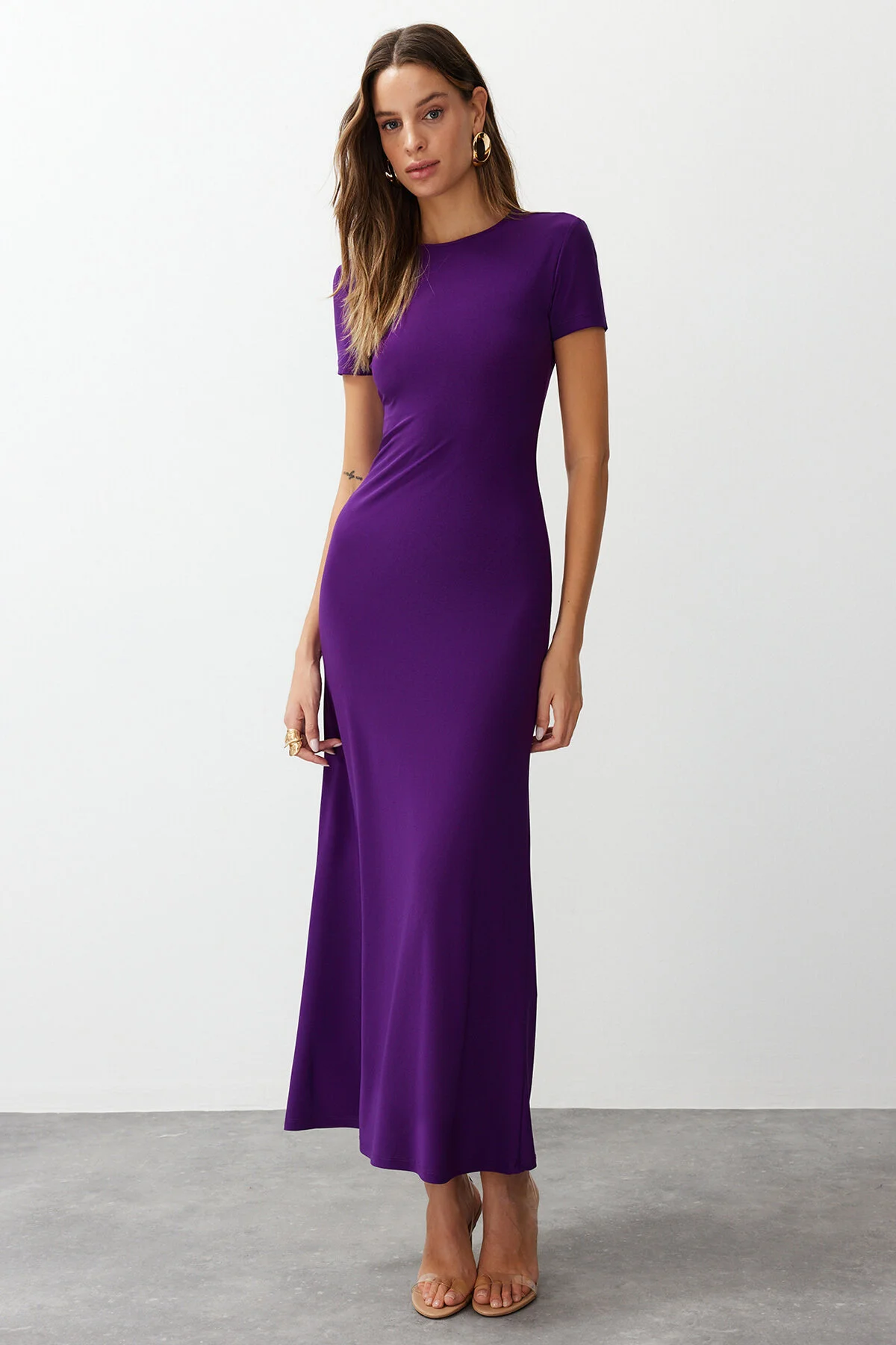 Trendyol Collection  Lila Kurzarm Bodycone/tailliert Rundhals Flexible gestrickte Maxi Bleistiftkleid TWOSS24EL00097