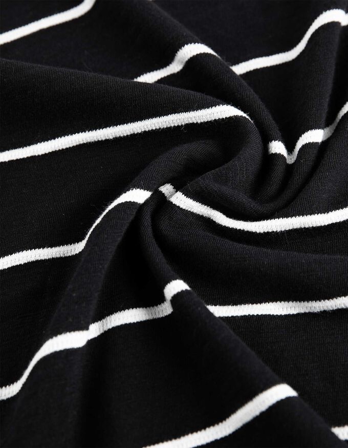 T-Shirt - V-Ausschnitt