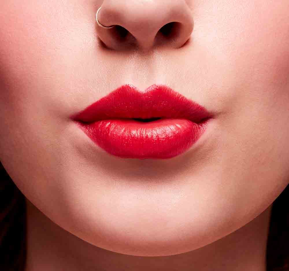 Mac Wild Cherry Love Me Lipstick