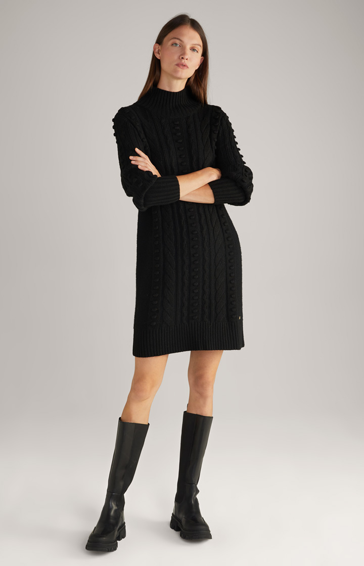 Strickkleid in Schwarz