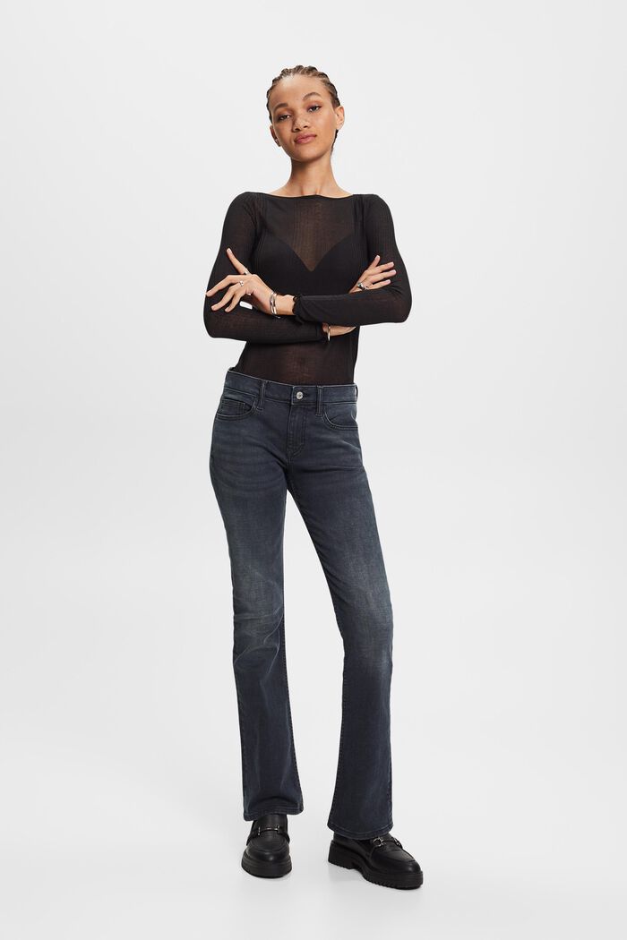 Bootcut-Jeans mit mittelhohem Bund