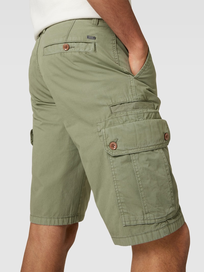 Bermudas aus Baumwolle mit Eingrifftaschen in olivgrün