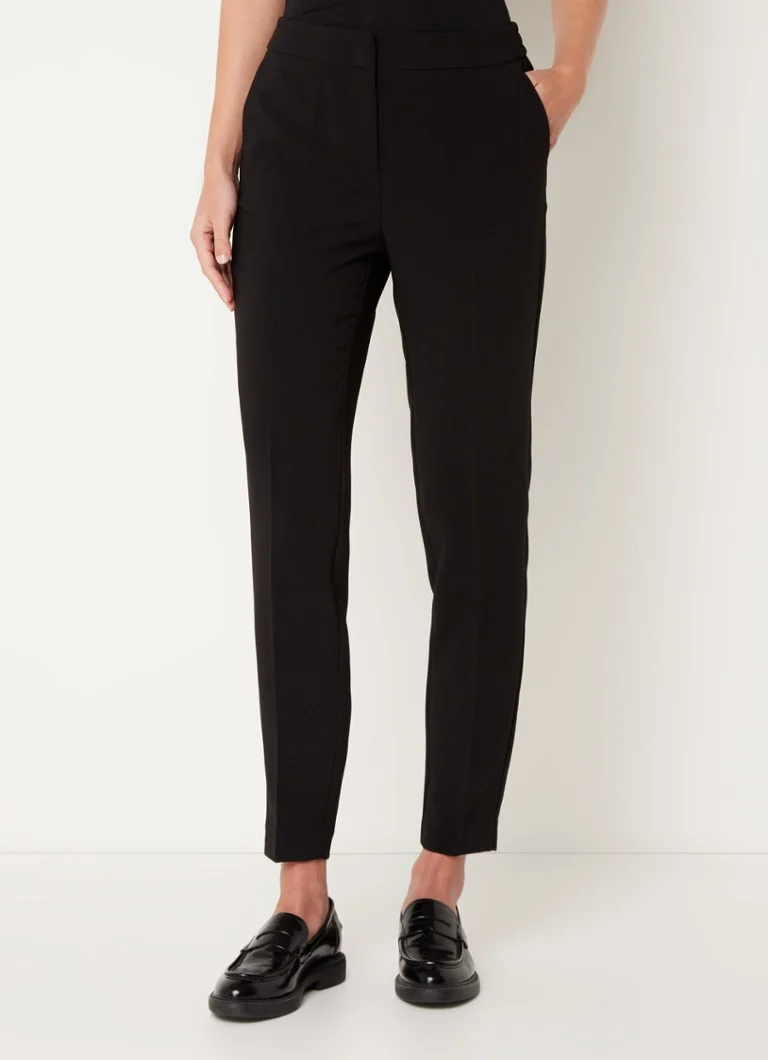 Pantaloni Noos Expresso cu talie medie, croială mulată și talie elastică.