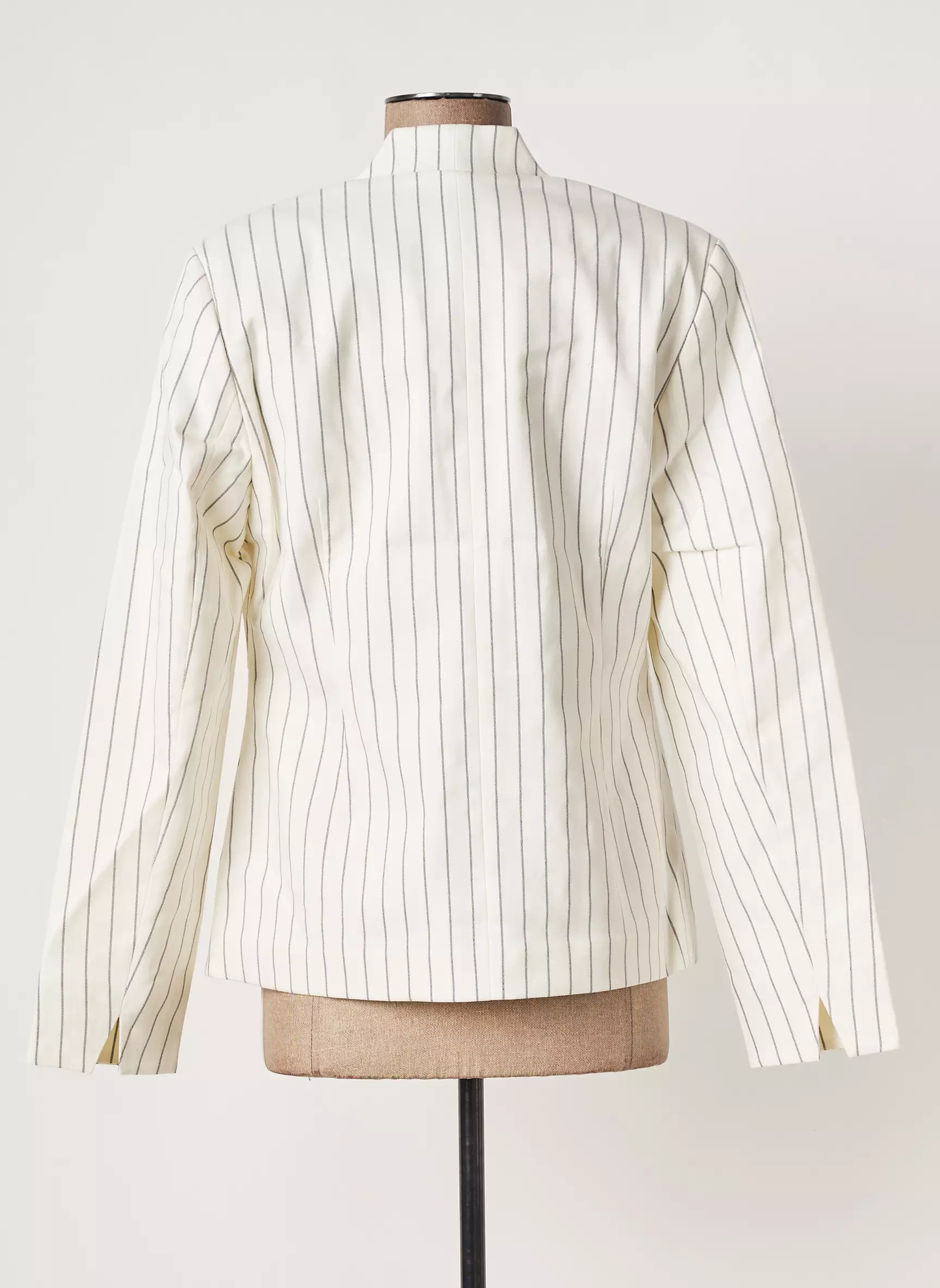 Julie Guerlande Vestechic Femme couleur beige