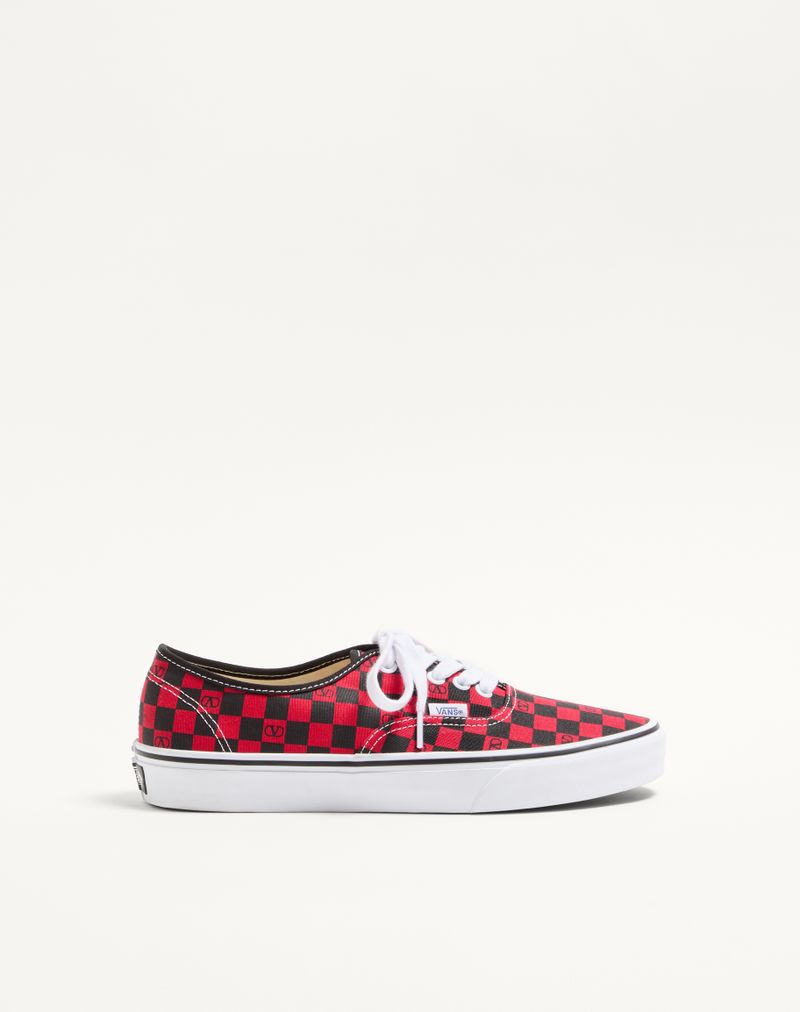 Tênis de cano baixo Valentino Garavani e Vans em tecido com estampa xadrez VLogo