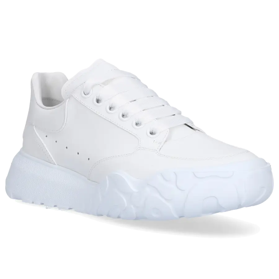 Alexander McQueen - Sneaker low COURT Kalbsleder - weiß