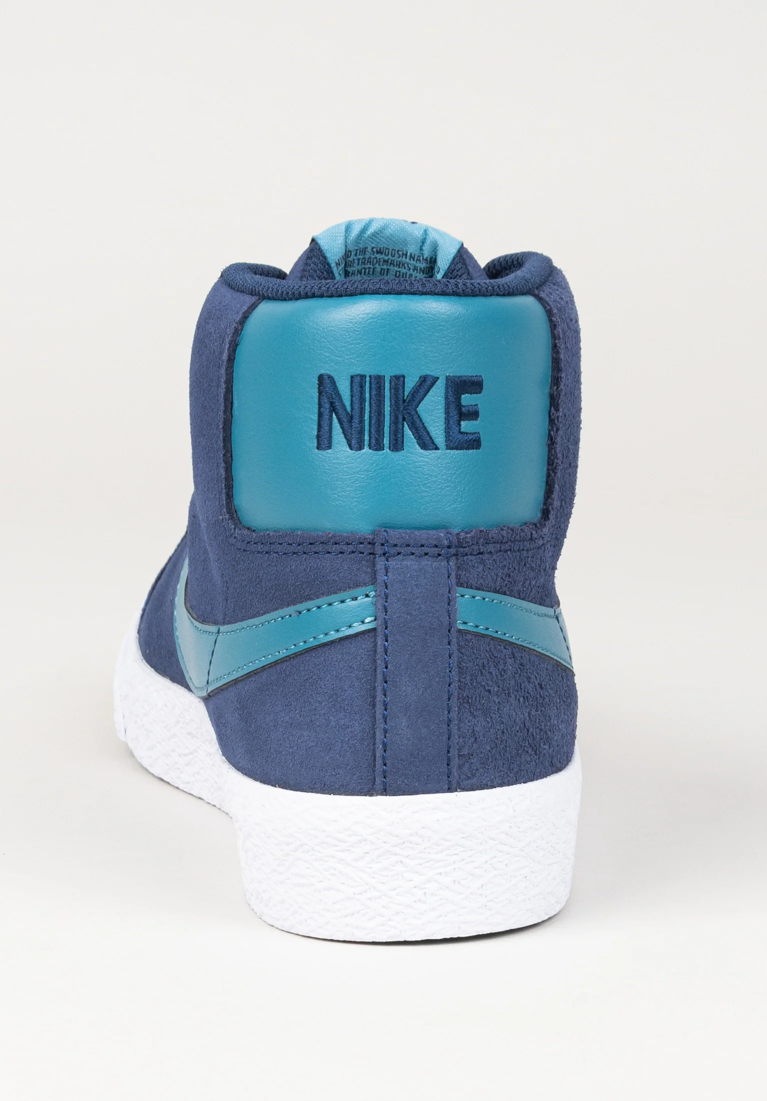 Zoom Blazer Mid