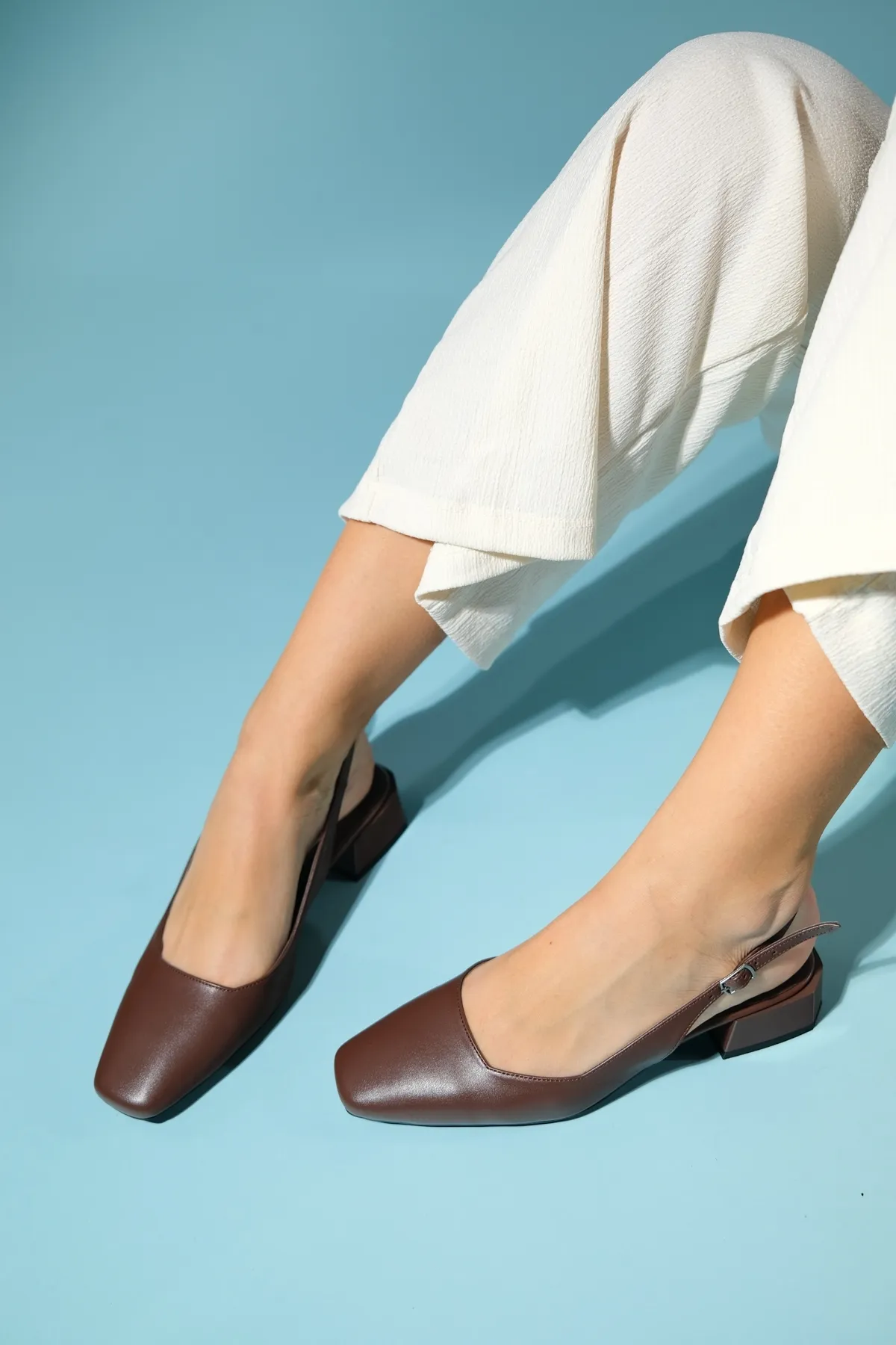LuviShoes  STATE Damenschuhe mit Absatz in Braun