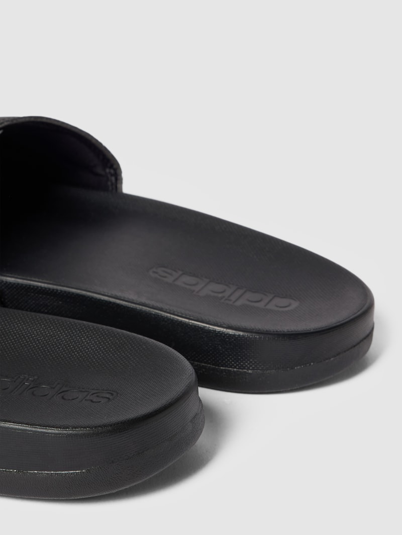 Slides mit Label-Detail Modell 'COMFORT' in schwarz