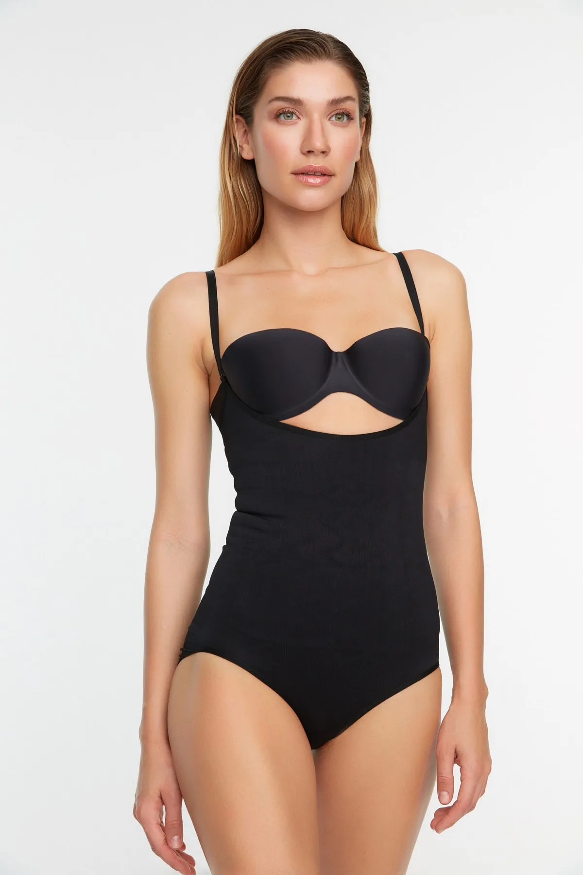 Trendyol Collection  Schwarzes Recovery-Strickkorsett THMSS21KS0008