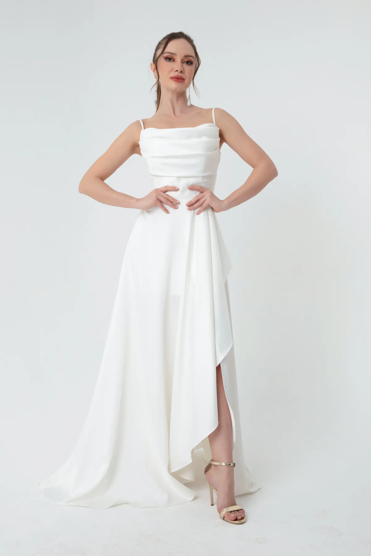 Lafaba  Weißes Abendkleid und Abschlusskleid aus Satin mit Rüschen und Schlitz für Damen
