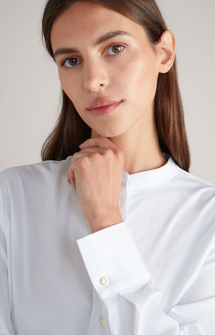 Long-Bluse in Weiß