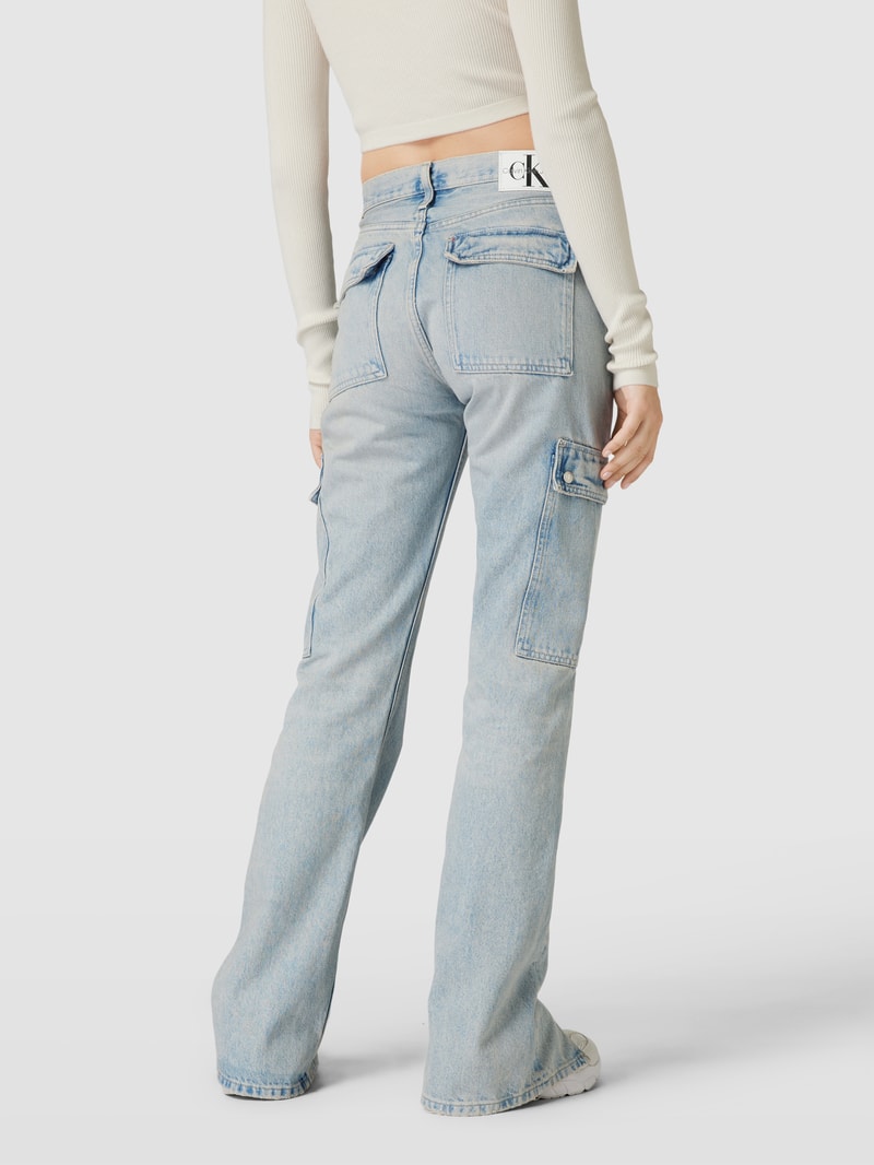 Bootcut Jeans im Used-Look in hellblau