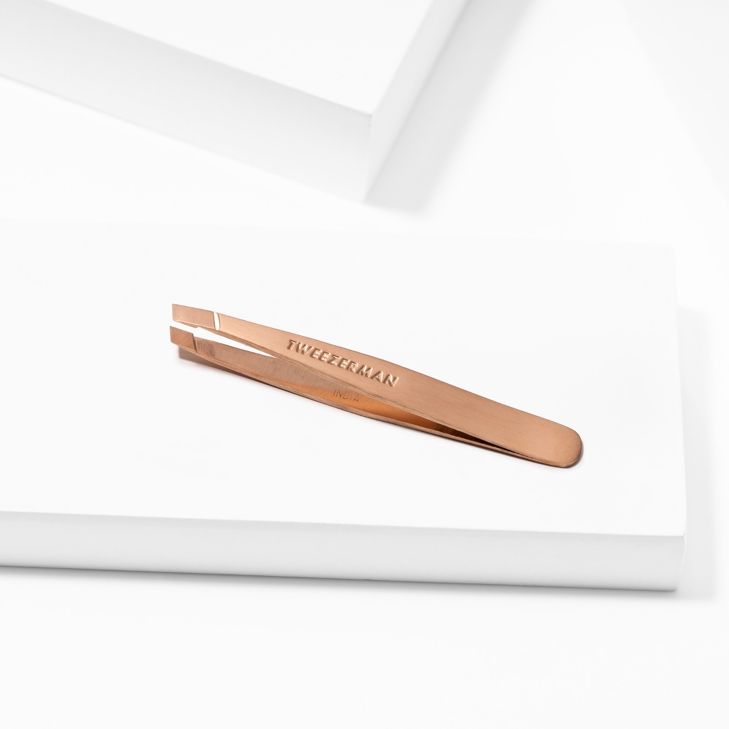 Tweezerman Mini schuine pincet roségoud