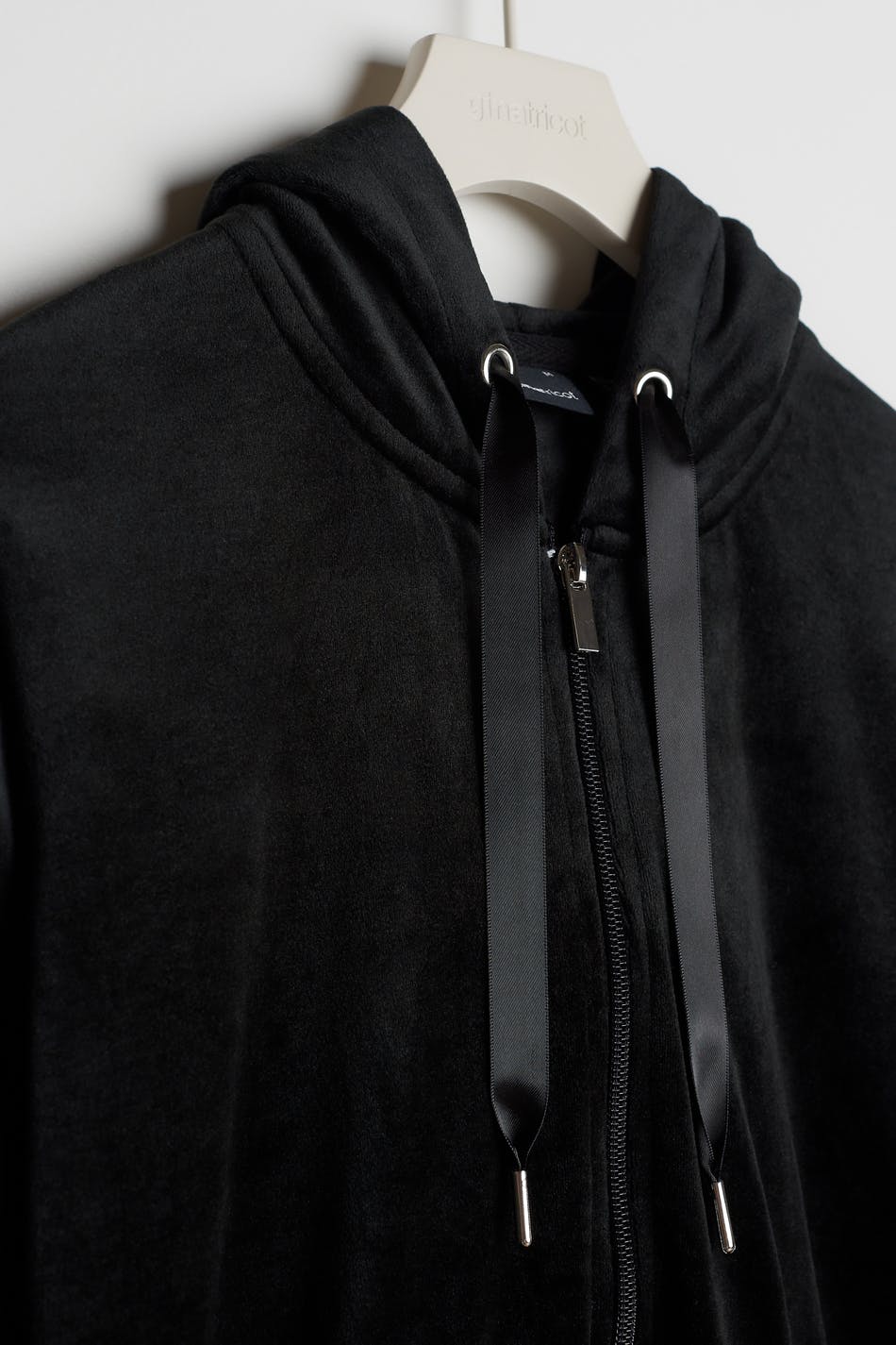 Cecilia velour hoodie