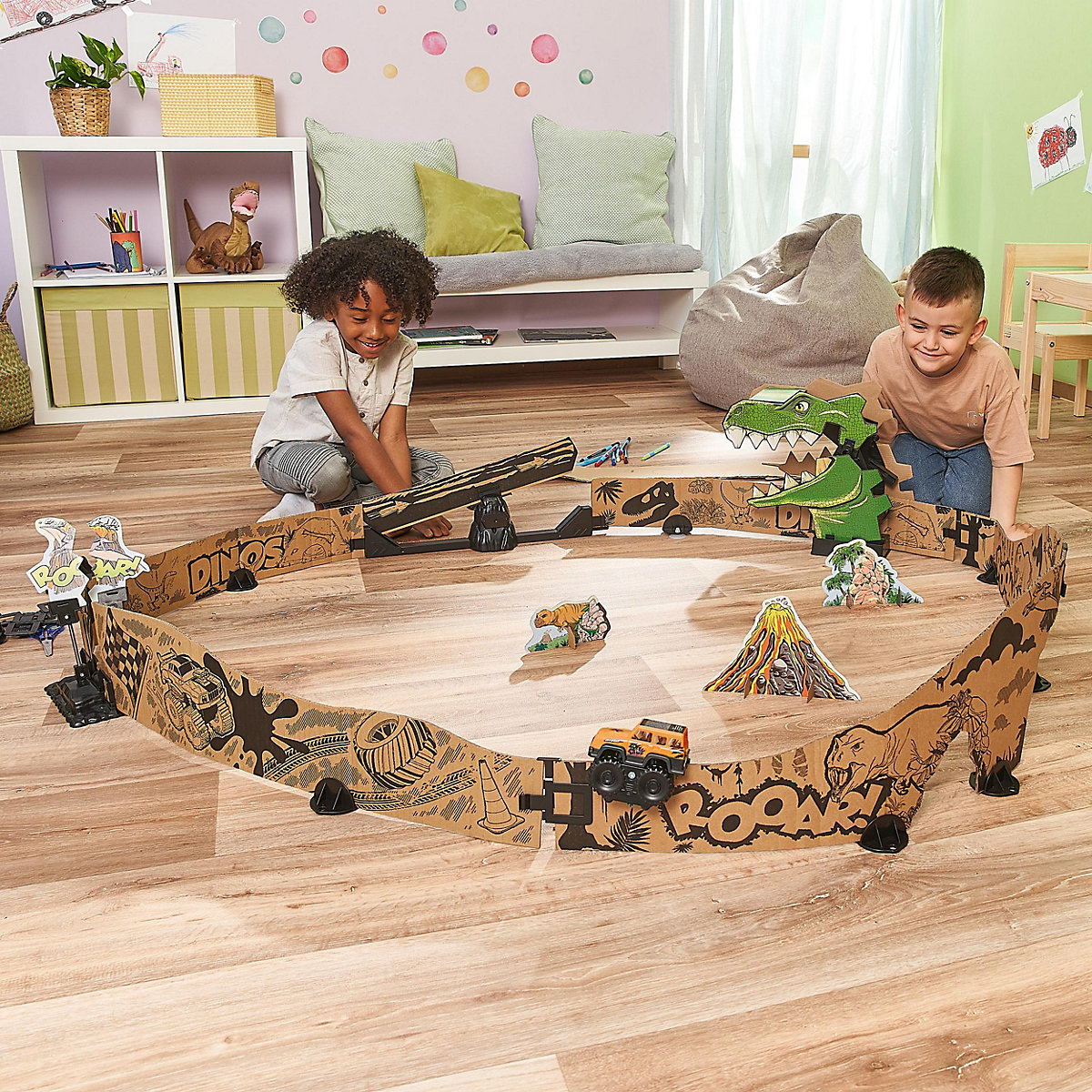 Car-Board Racers - Dino-Adventure Set