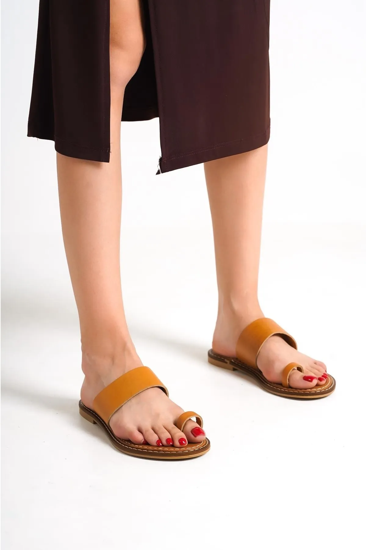 Capone Outfitters  Pantolette - Braun - Flacher Absatz