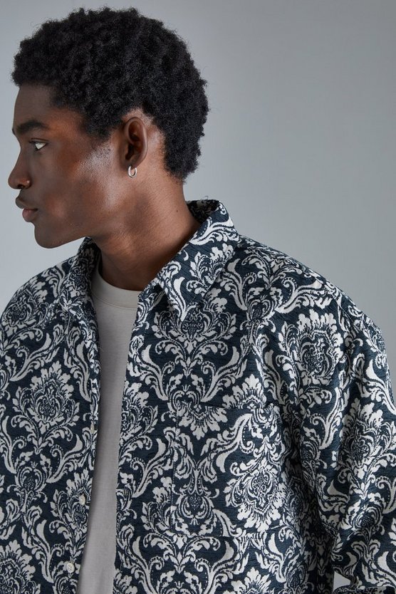 Langärmliges kastiges Overshirt