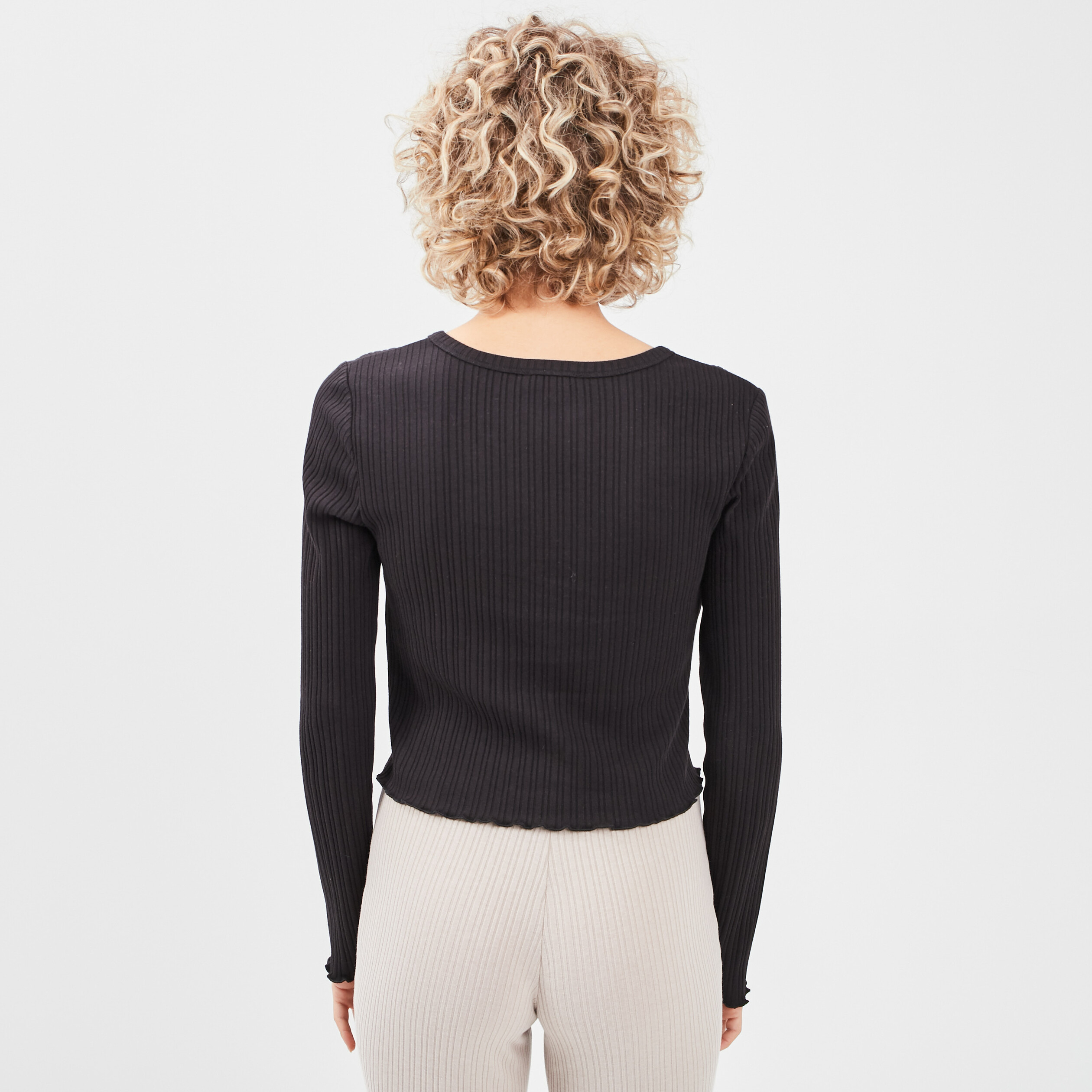 T-shirt cropped boutonné manches longues noir femme | La Halle