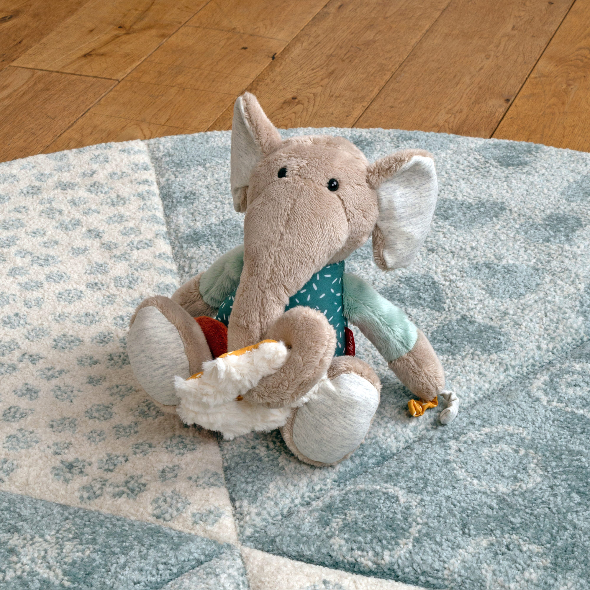 Baby Aktiv Spieluhr Elefant