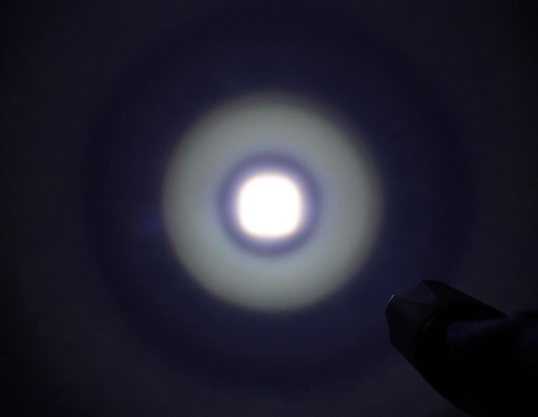 e.s. LED-Stabtaschenlampe FL4