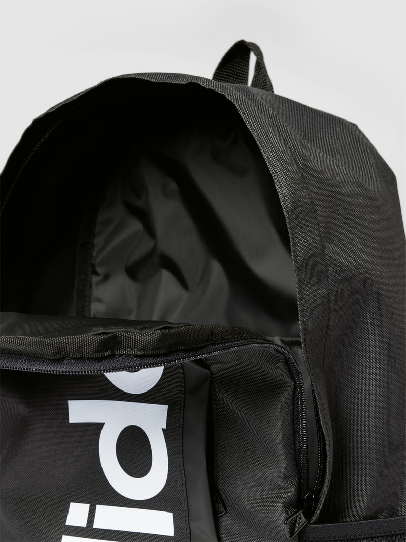 Rucksack mit Label-Print in schwarz