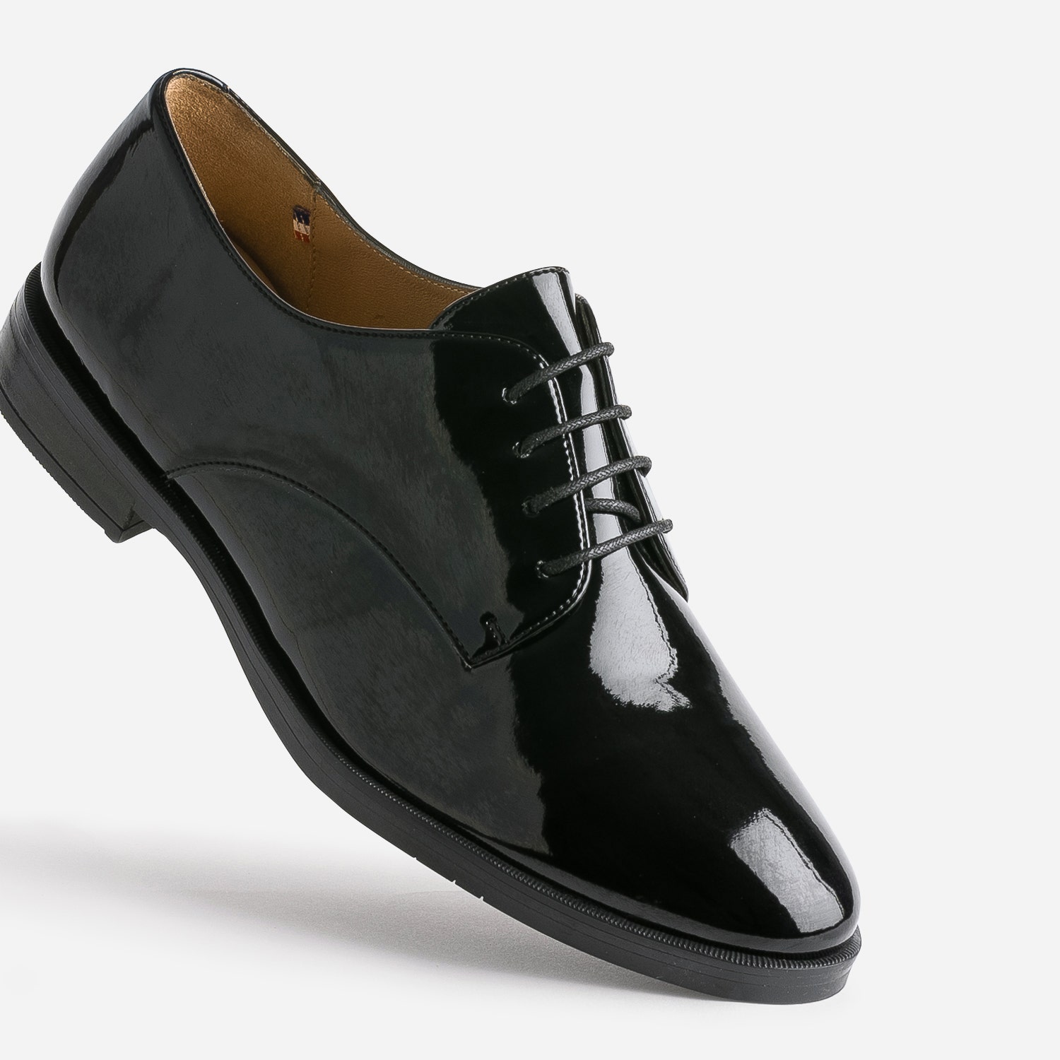 Derby ERAM FLEX noir en cuir verni