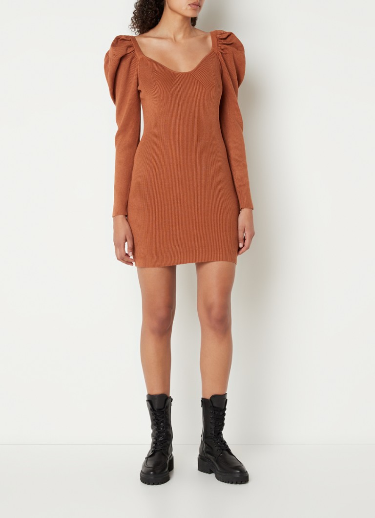 Robe mini en maille côtelée à manches bouffantes Chi Chi London