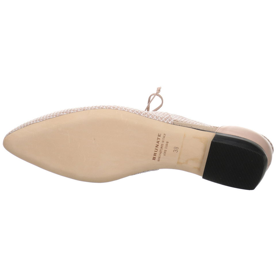 Brunate Ballerina