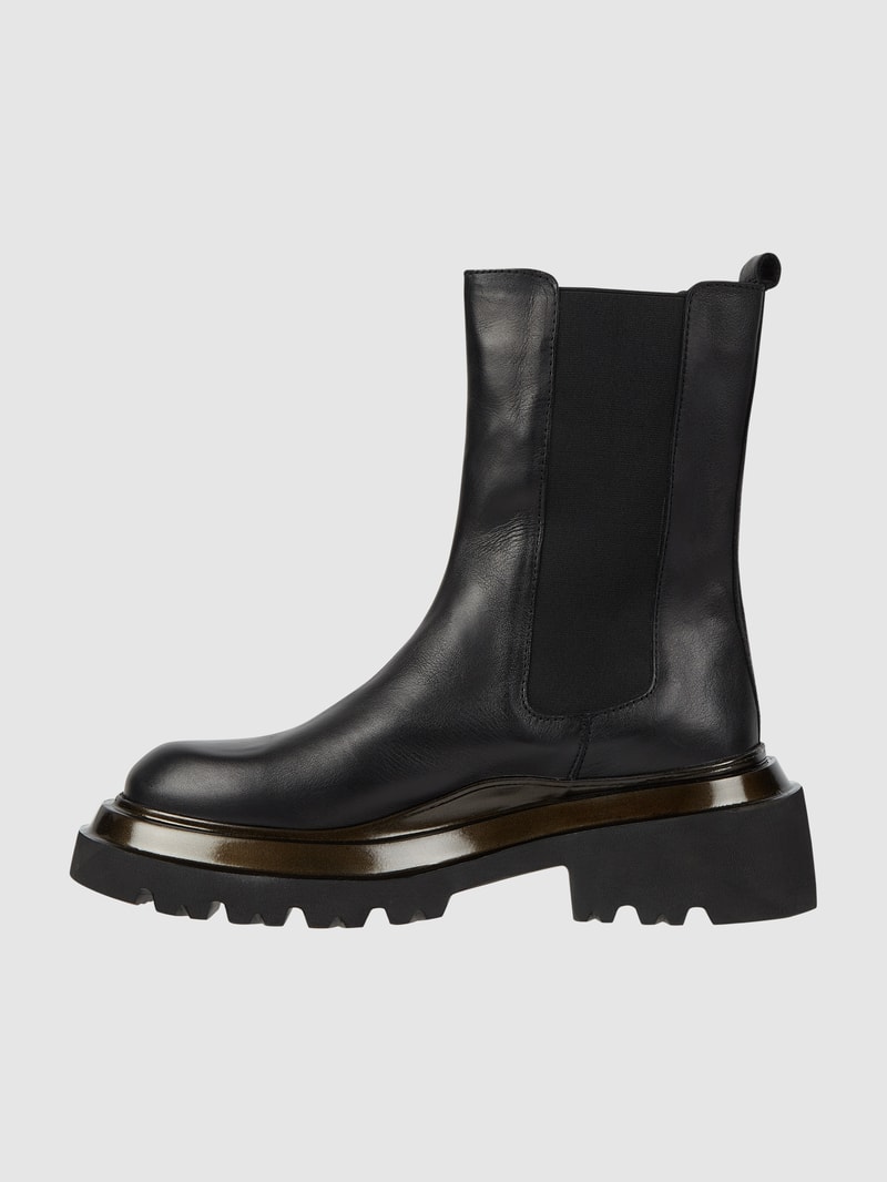 Chelsea Boots in Leder-Optik in schwarz