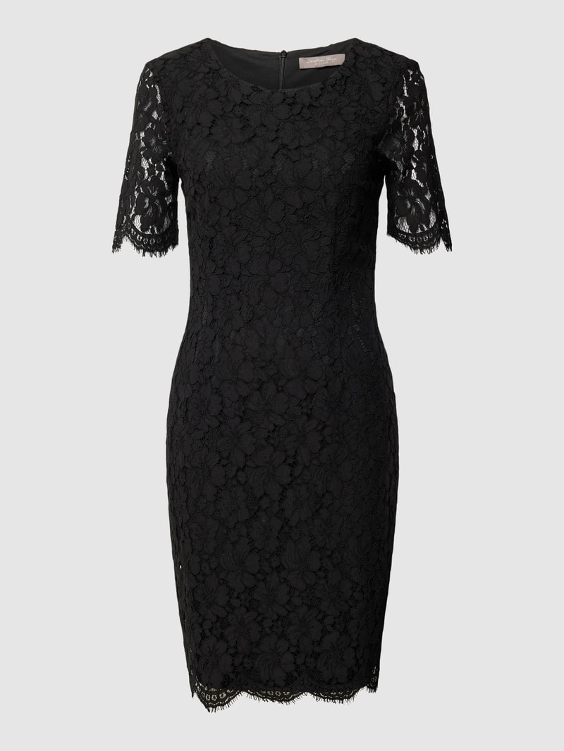 Knielanges Kleid mit Lochmuster in schwarz