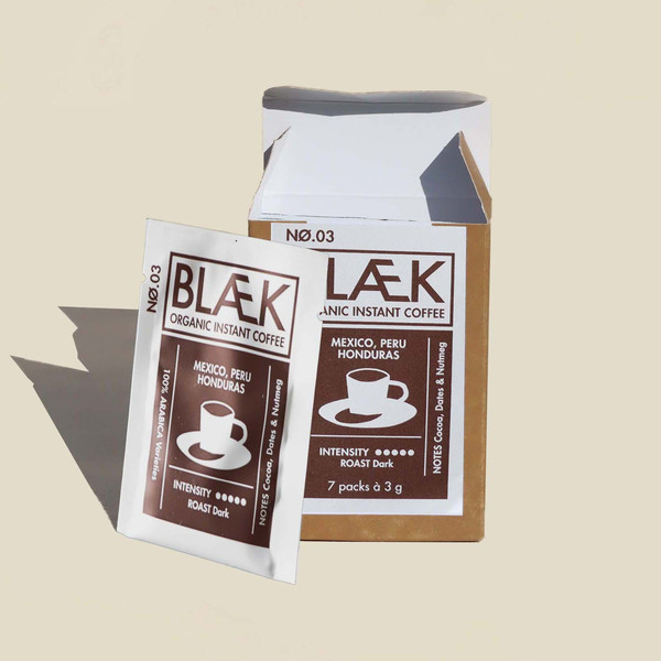 BLAEK NO.3 - Kaffee