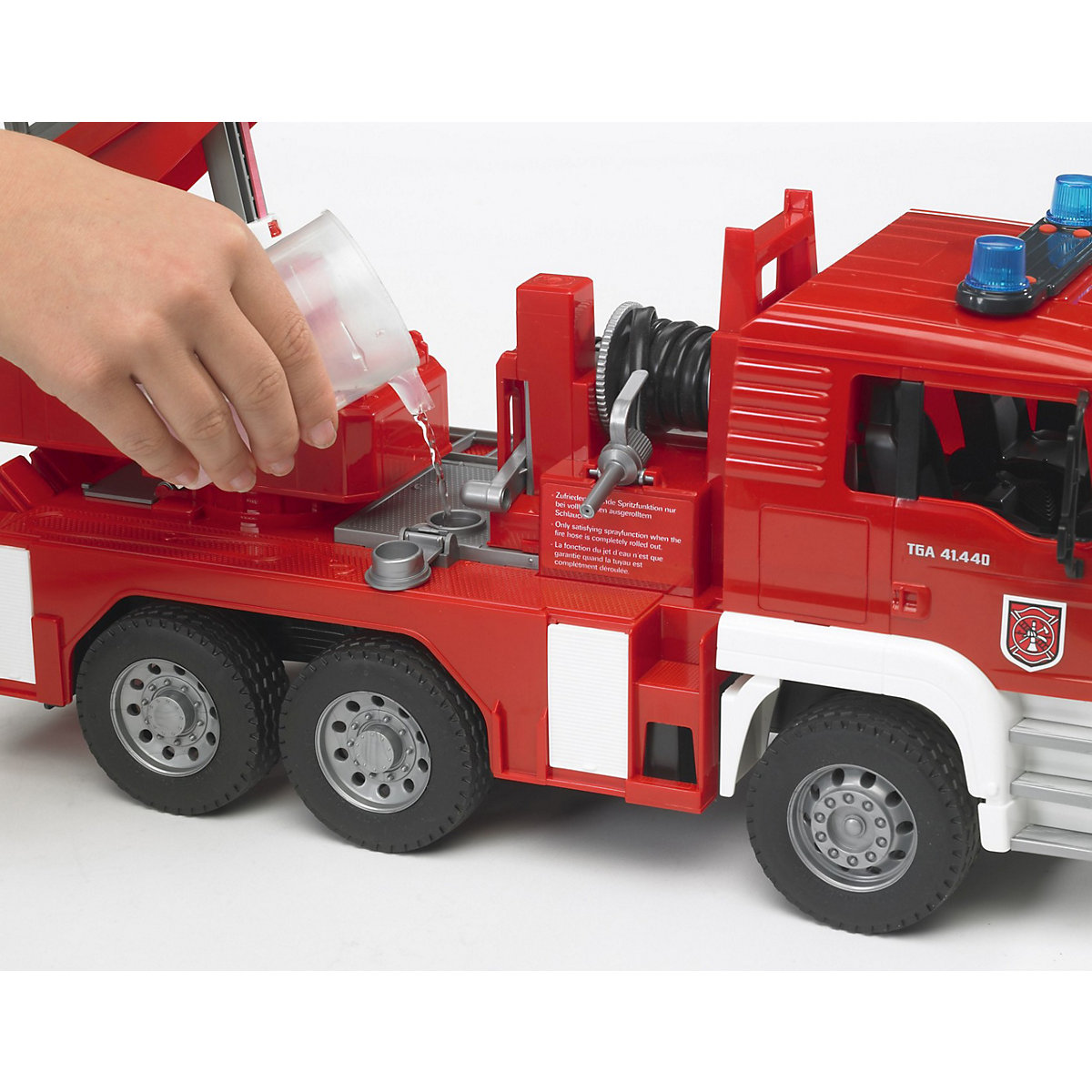 BRUDER 02771 TPS MAN Feuerwehr m. Drehleiter, Licht und Sound