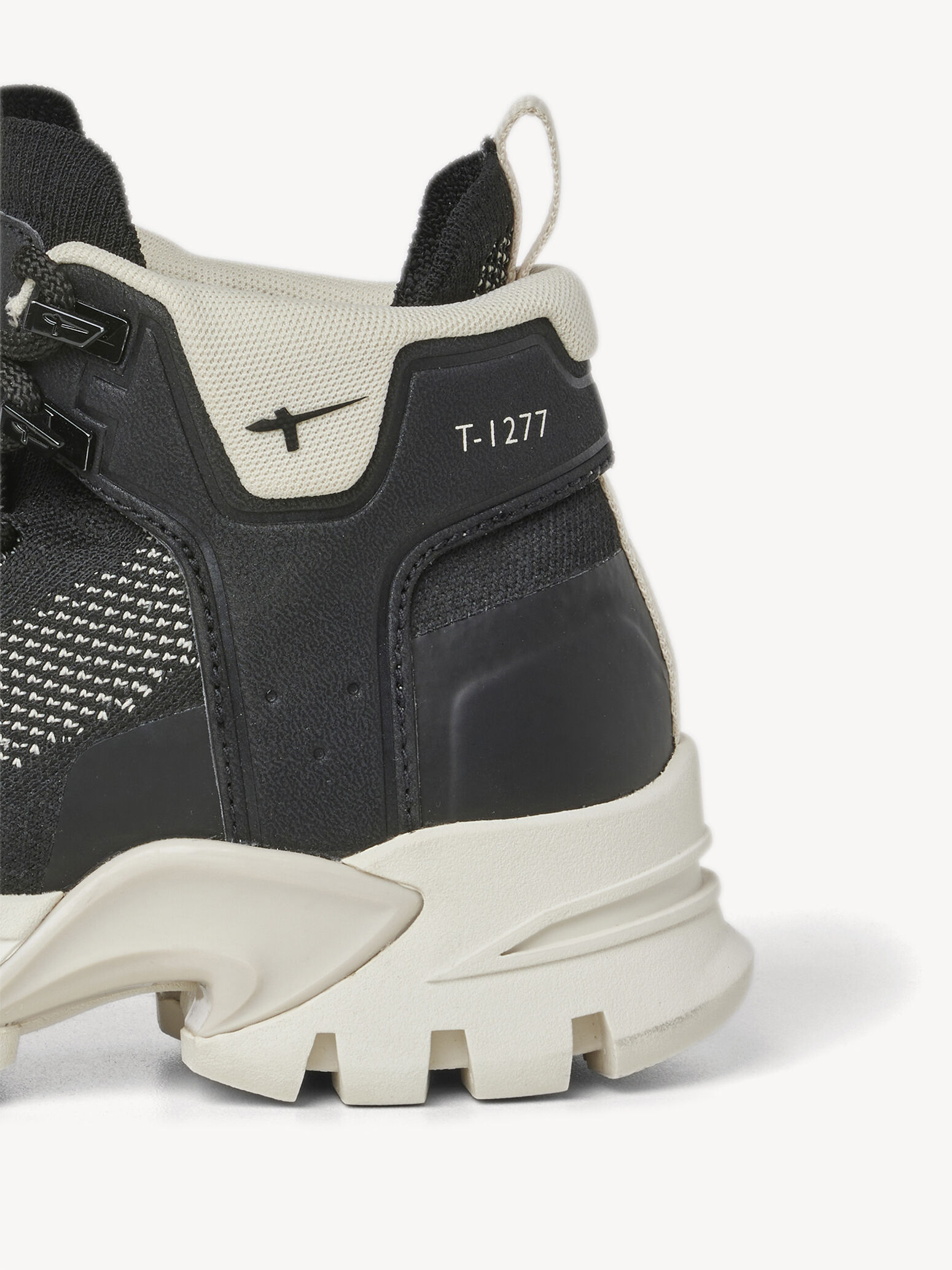 Chaussure de randonnée T-1277 - noir