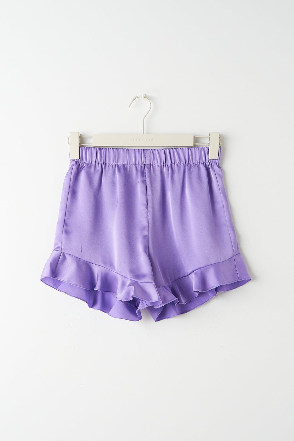 Y frill shorts