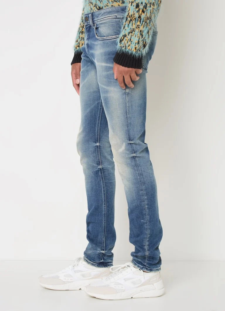 Jeansy Diesel 1979 Sleenker o dopasowanym kroju, średnie wyblaknięcie