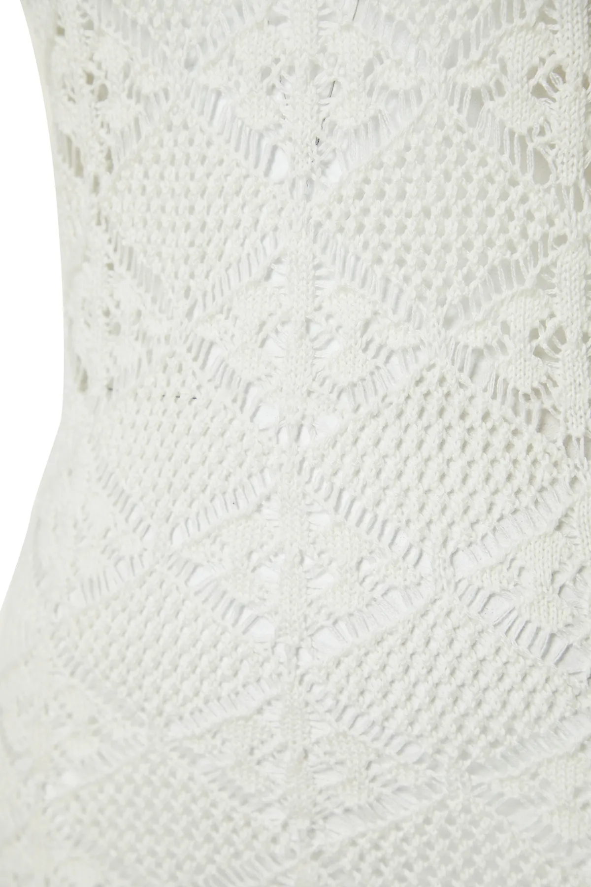 Trendyol Collection  Ecrufarbenes, figurbetontes, eng anliegendes Mini-Strandkleid mit Strickrücken und tiefem Ausschnitt in Strickoptik TBESS23EL00240