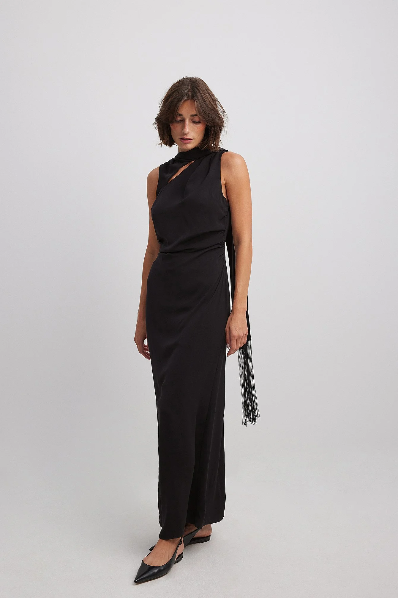 Maxikleid mit Schaldetail