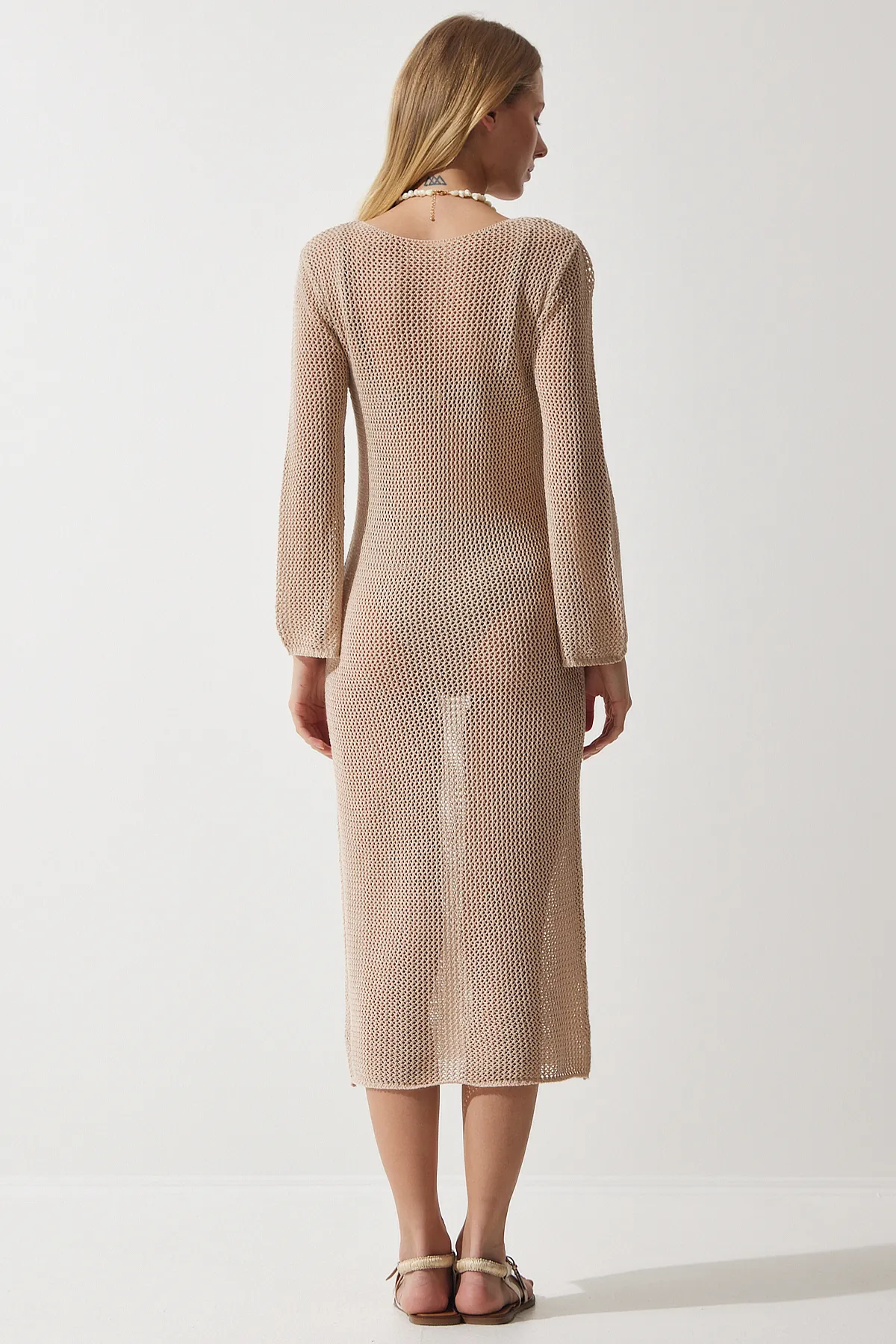 Happiness İstanbul  Dunkelbeiges, durchsichtiges, langes Strickkleid mit Rollkragen für Damen PF00064