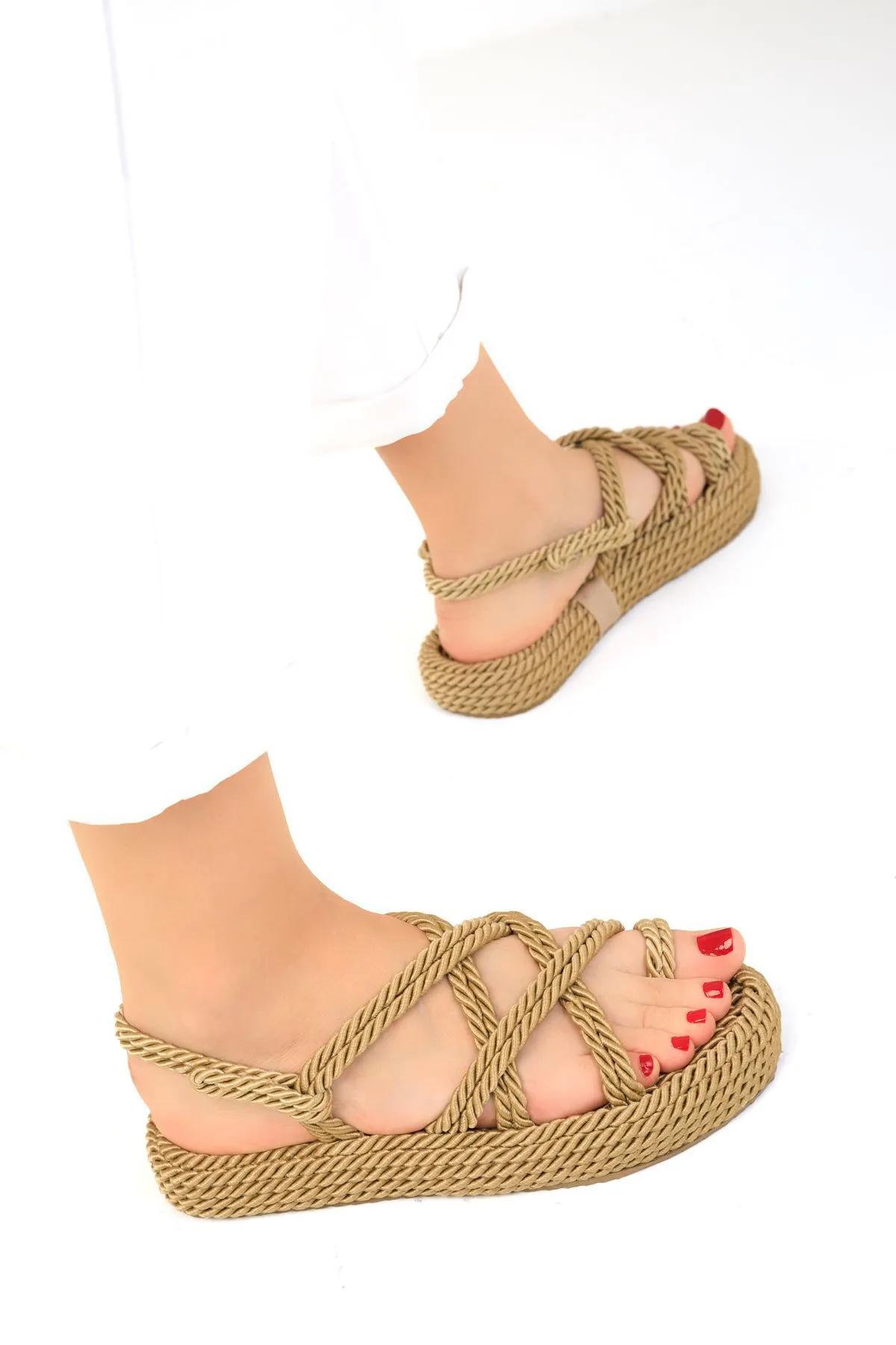 SOHO  Goldene Damensandalen 17892