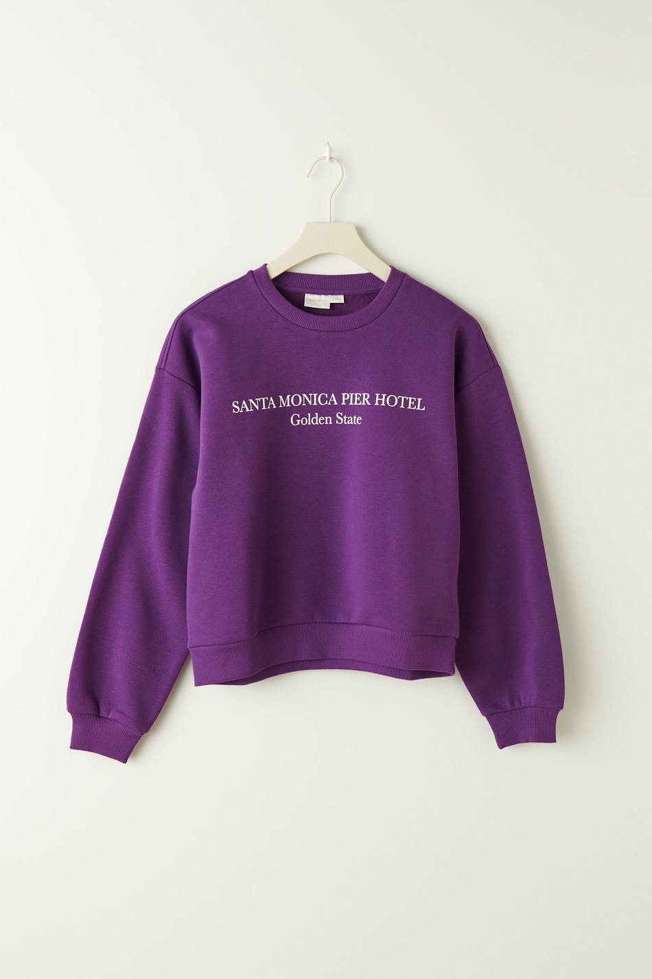 Y basic sweater
