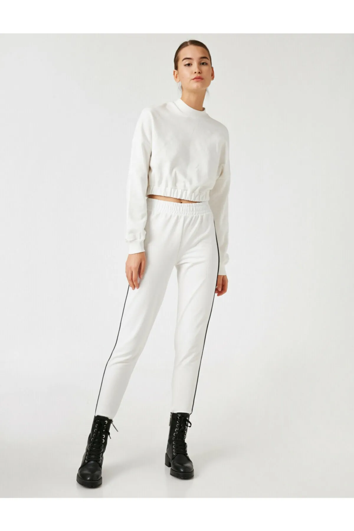 Koton  Damen-Jogginghose in Ecru 1KAL48015UK
