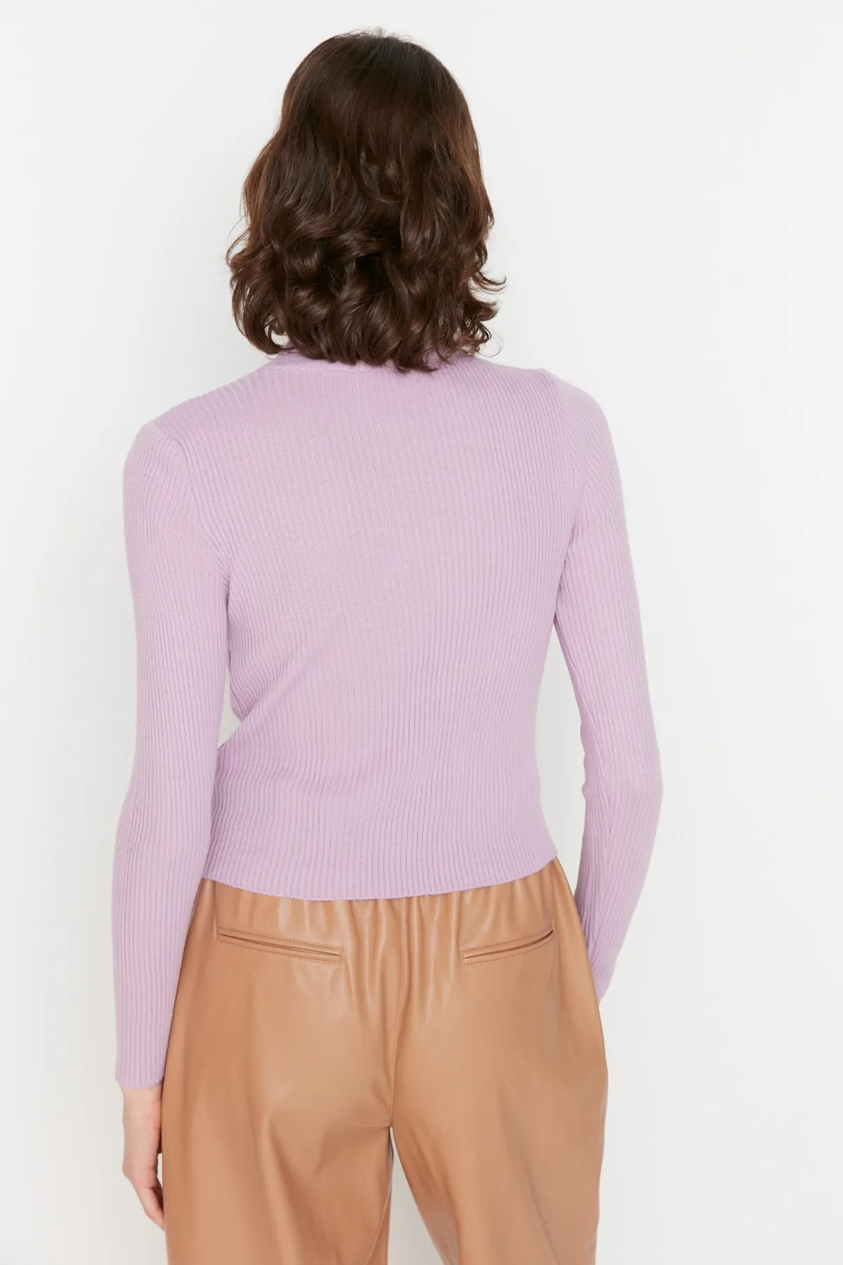Trendyol Collection  Lilafarbener Basic-Rollkragenpullover TWOAW21KZ1279