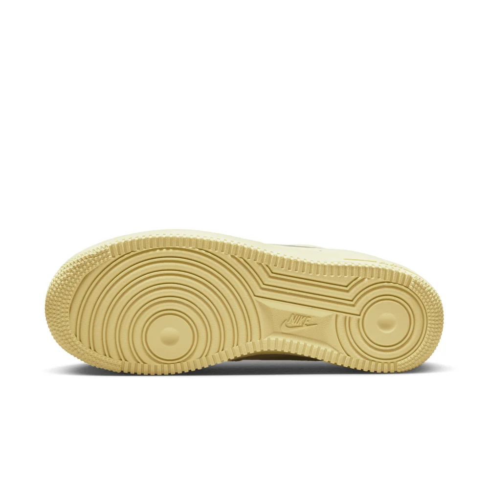 Nike Wmns Air Force 1 07 LX DO9456-100 / weiss