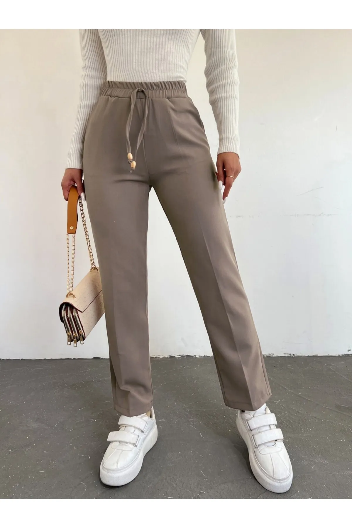 Modamorfo  Hose mit elastischem Bund und doppelter Tasche und Spitze