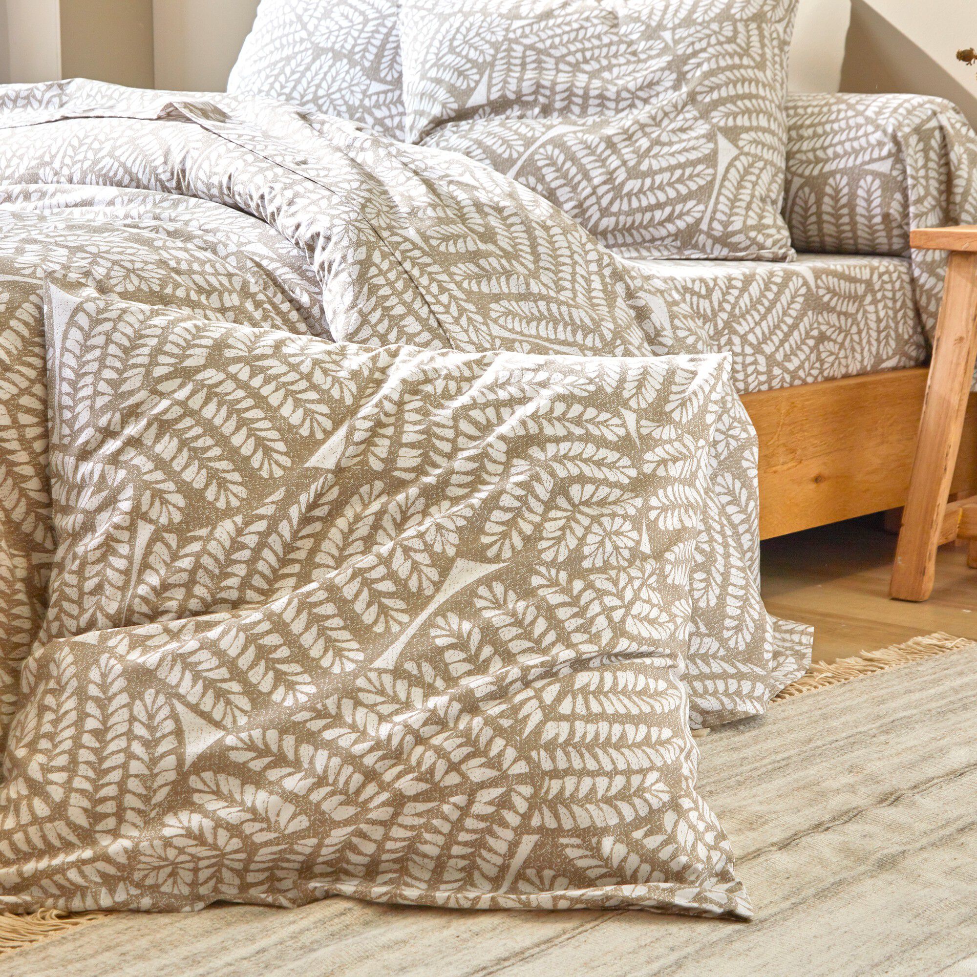 Linge de lit Sophia imprimé feuillage bicolore