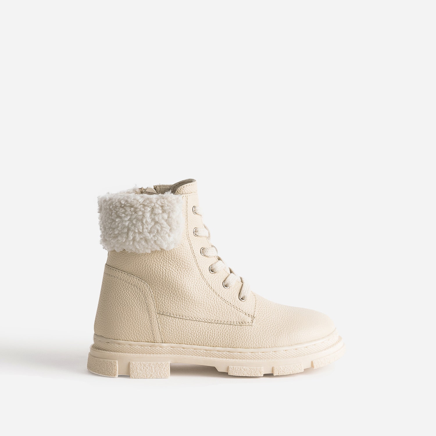 Boots éco-conçu à lacet BUGGY beige en cuir fourré