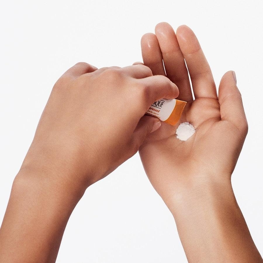 RENEWING POWDER CLEANSER
