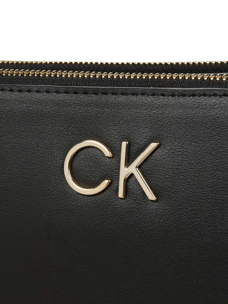 Handtasche in Leder-Optik in schwarz