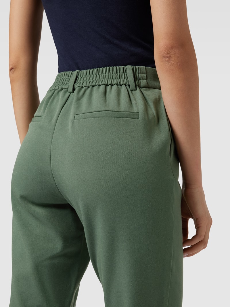 Slim Fit Stoffhose mit Bundfalten Modell 'VARONE' in bottle
